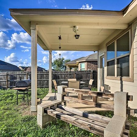 San Antonio Home With Yard About 8 Mi To Lackland! Экстерьер фото