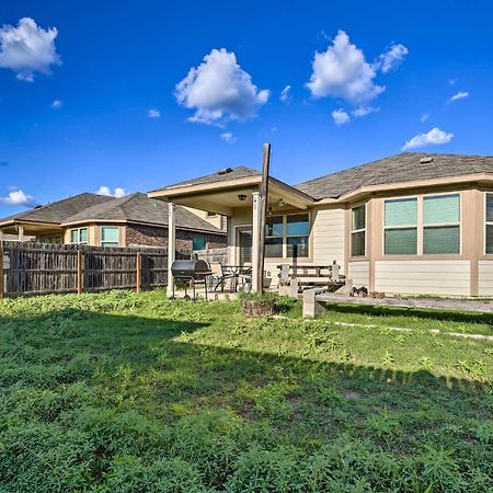 San Antonio Home With Yard About 8 Mi To Lackland! Экстерьер фото