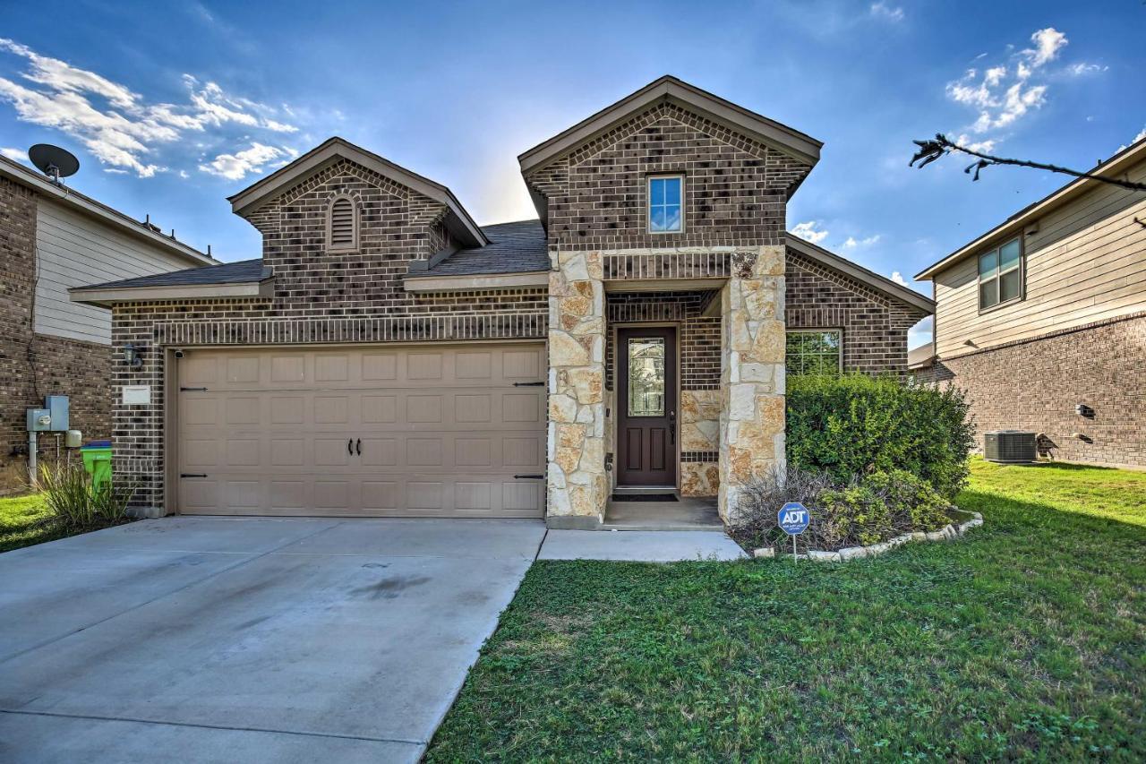 San Antonio Home With Yard About 8 Mi To Lackland! Экстерьер фото